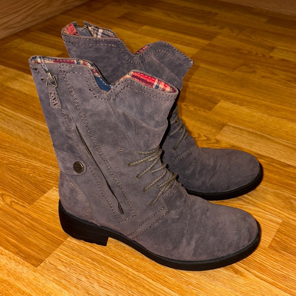 NWOT Rocket Dog Gray Combat Moto Boots Suede